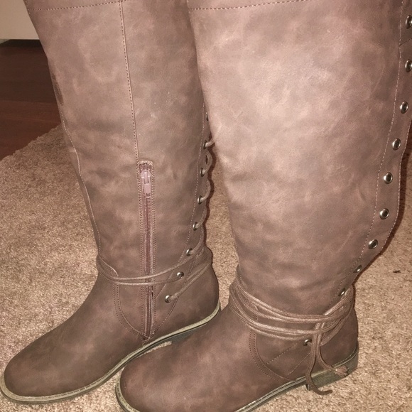 womens knee high boots size 11